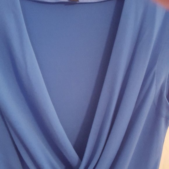 women's blouse - Picture 4 of 5